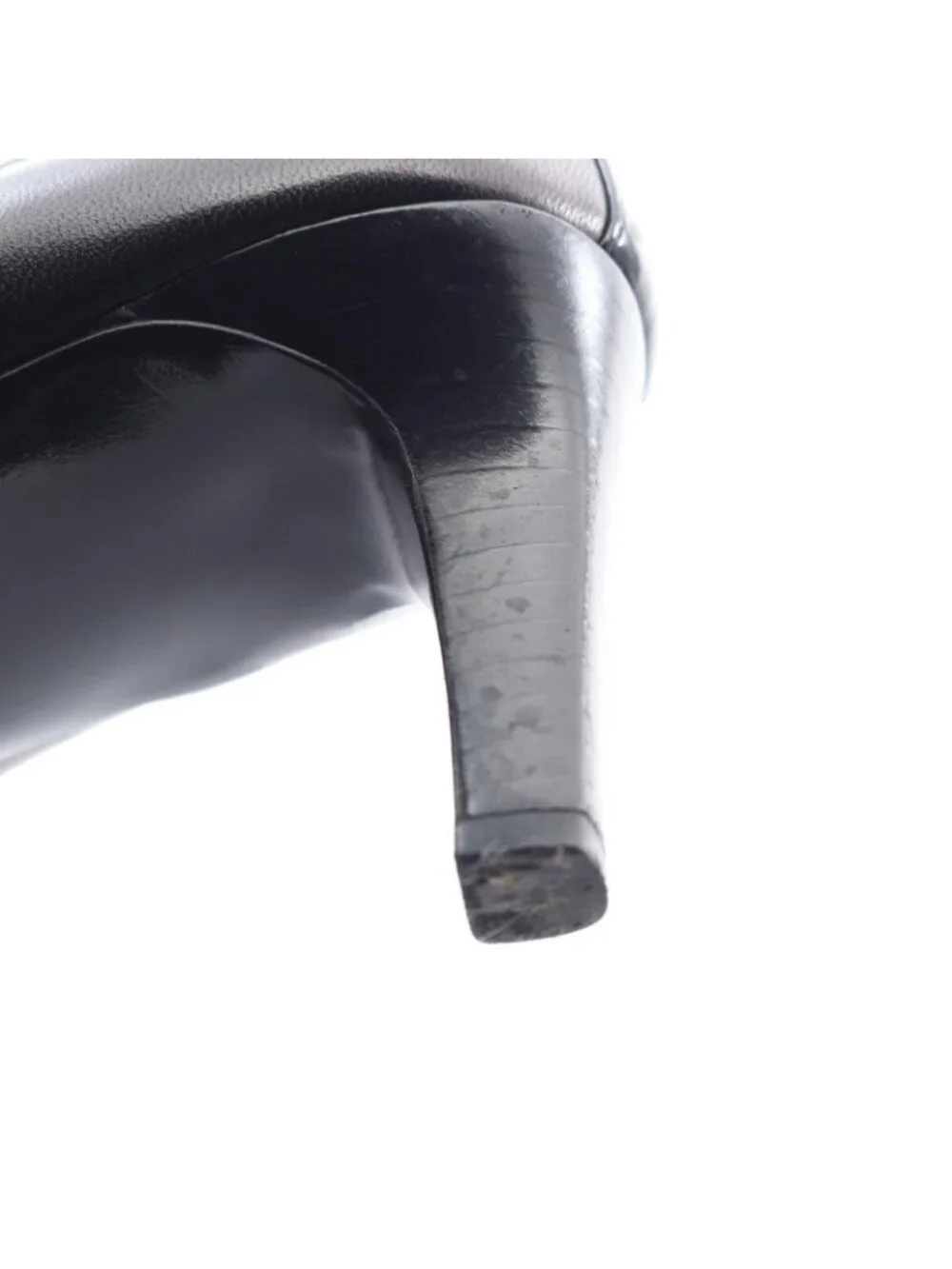 Chanel Pumps CC Logo Leather Patent Heels